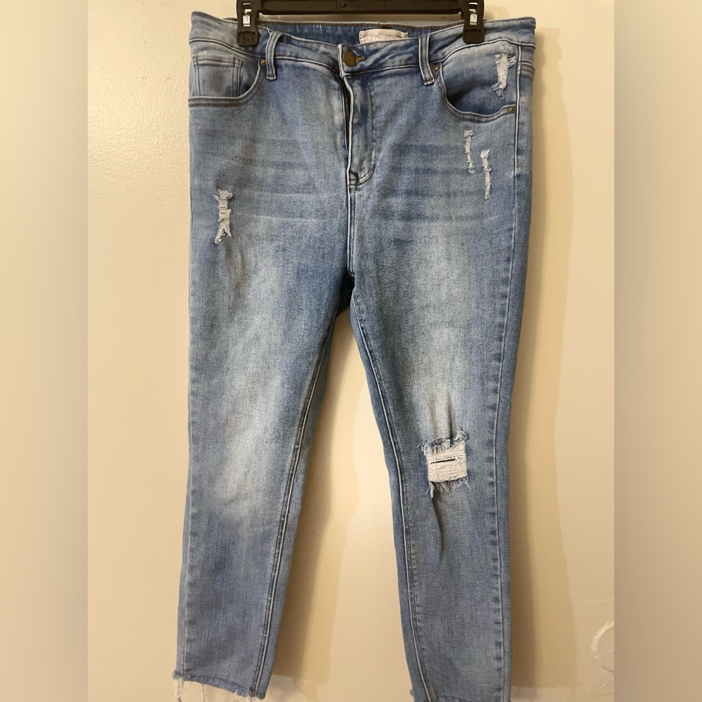 Haute Curve Distressed Women's Jeans